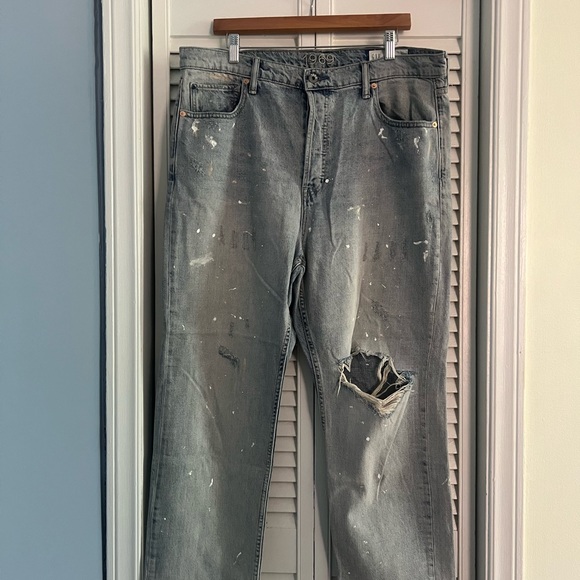 Gap Cheeky Straight Distressed Light Wash With Paint Splatter (Size 33) - Picture 8 of 9